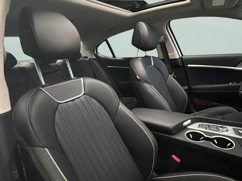 New 2026 Genesis G70 2.5T Prestige AWD/4WD image 18