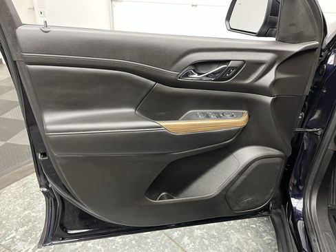 Certified 2022 GMC Acadia SLE AWD/4WD image 6