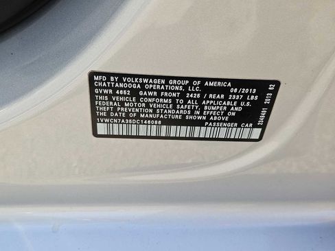 Used 2013 Volkswagen Passat TDI SEL Premium image 32