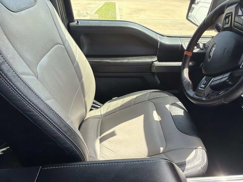 Used 2019 Ford F150 XLT w/ Equipment Group 301A Mid RWD image 14