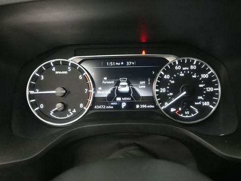 Used 2023 Nissan Rogue SV image 13