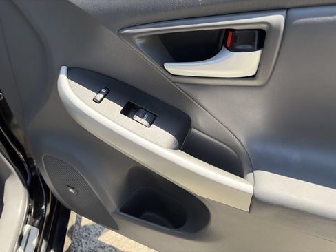 Used 2011 Toyota Prius Four w/ Solar Roof Pkg FWD image 24