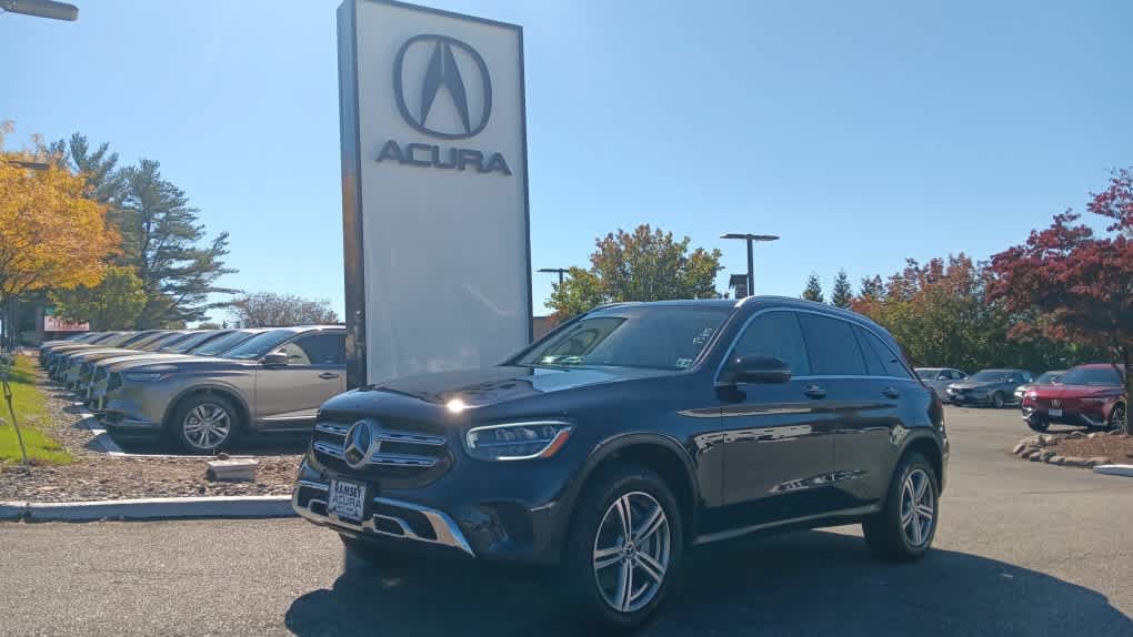 Used 2021 Mercedes-Benz GLC 300 4MATIC image 1