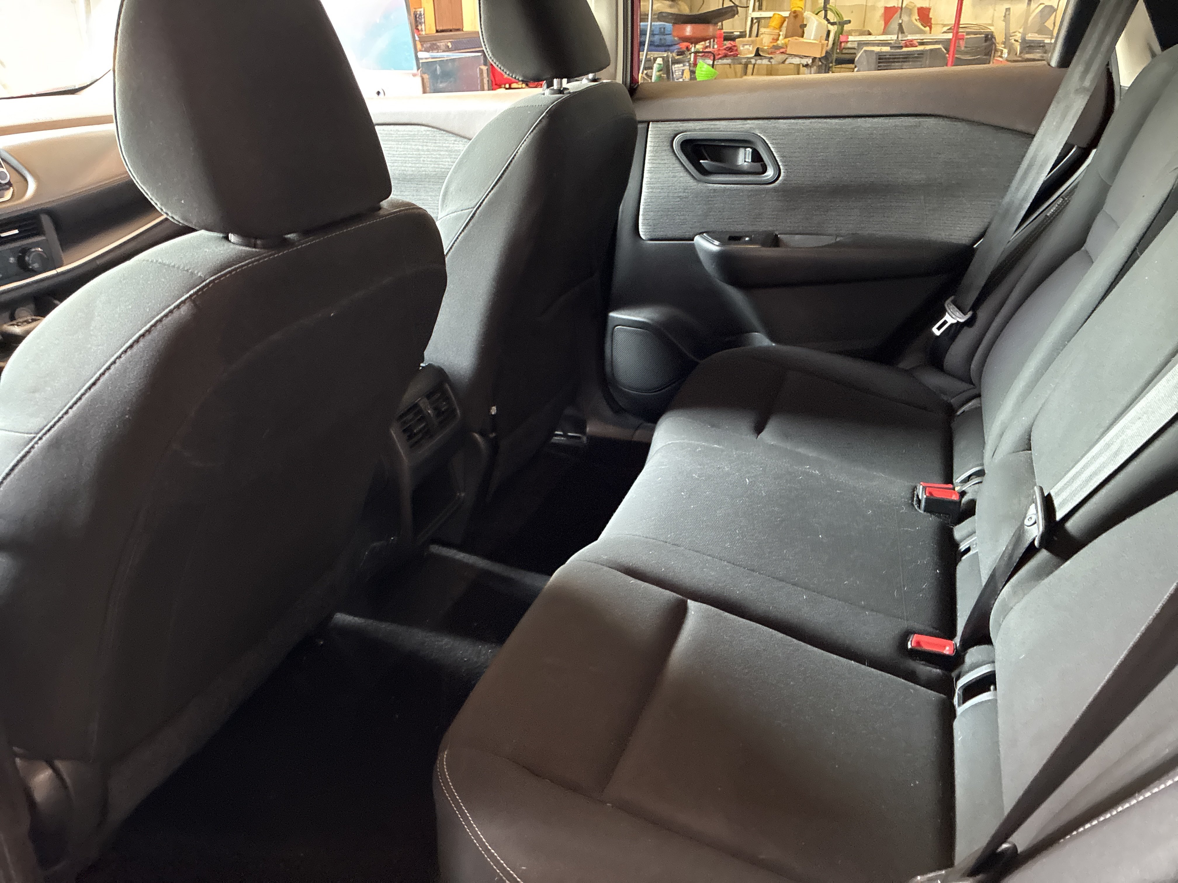 Used 2023 Nissan Rogue S AWD/4WD image 6