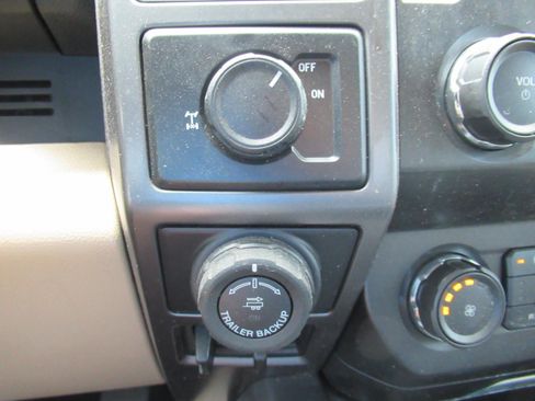 Used 2020 Ford F150 XLT w/ Equipment Group 302A Luxury RWD image 25
