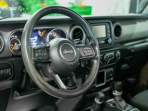 Used 2020 Jeep Gladiator Sport w/ Trailer Tow Package image 19