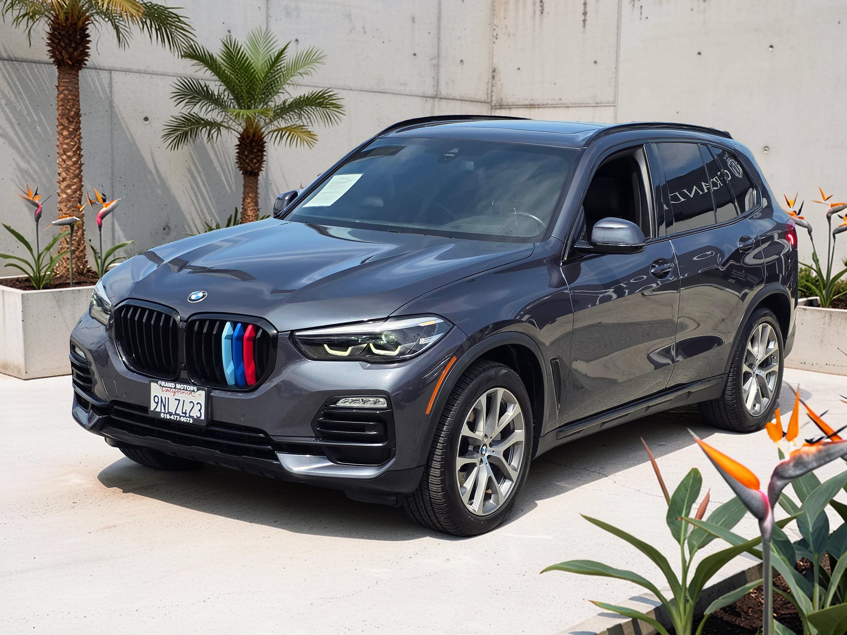 Used 2019 BMW X5 xDrive40i w/ Premium Package 2 AWD/4WD image 3