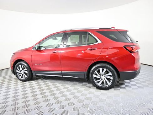 Used 2023 Chevrolet Equinox Premier AWD/4WD image 3