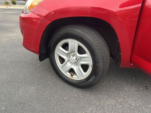 Used 2011 Toyota RAV4 4WD w/ Base L4 Extra Value Pkg image 5