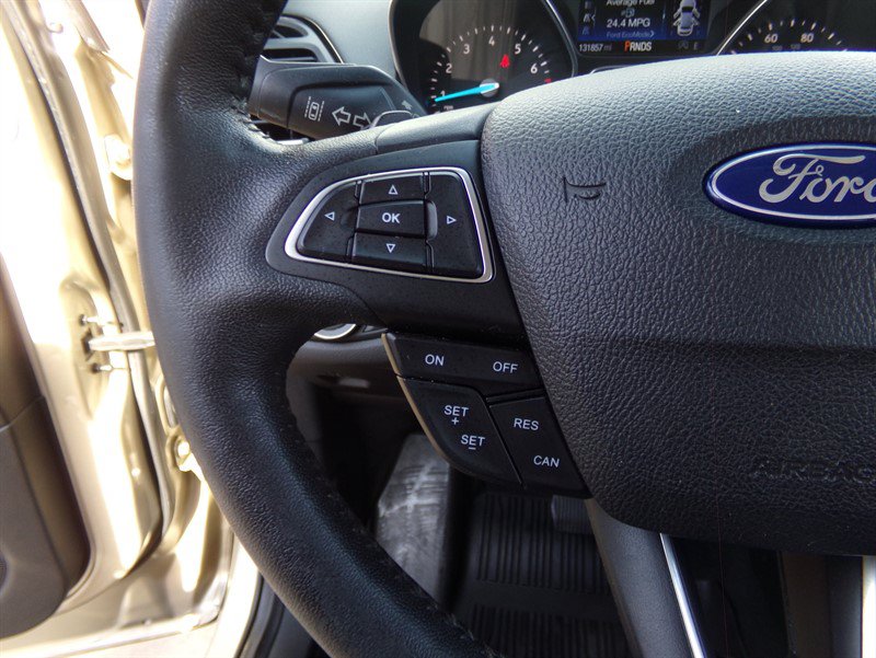 Used 2017 Ford Escape Titanium w/ Equipment Group 301A AWD/4WD image 37