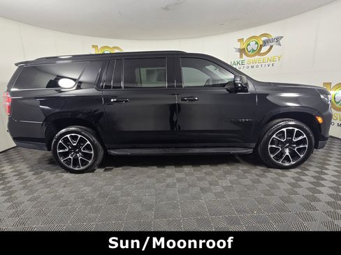 Certified 2024 Chevrolet Suburban RST w/ Luxury Package AWD/4WD image 10