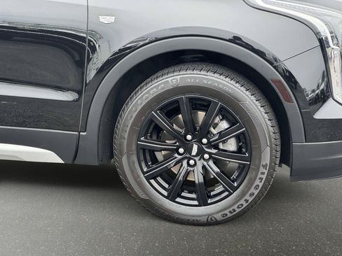 Used 2022 Cadillac XT4 Premium Luxury w/ Safety Alert Package image 30