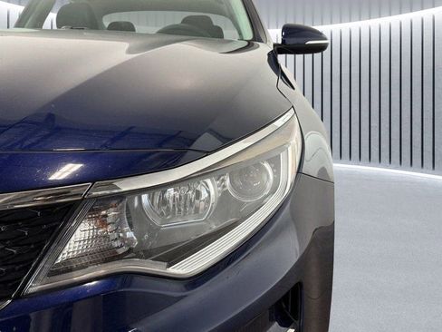 Used 2017 Kia Optima LX image 17