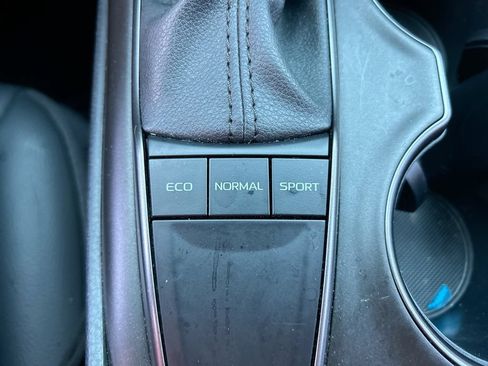Certified 2024 Toyota Camry SE FWD image 32