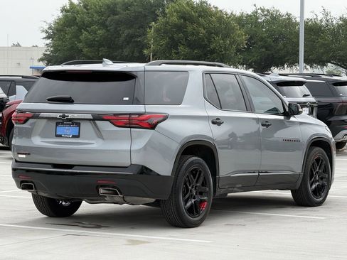 Used 2023 Chevrolet Traverse Premier w/ Redline Edition FWD image 4
