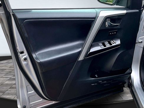 Used 2017 Toyota RAV4 Limited w/ Advanced Technology Package image 23