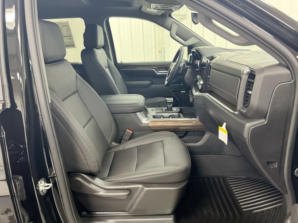 New 2026 Chevrolet Silverado 1500 RST w/ Safety Package AWD/4WD image 22