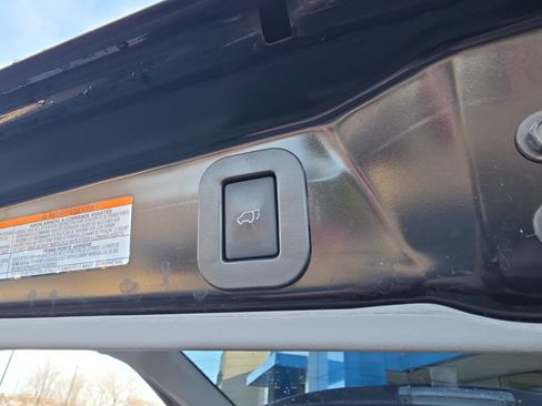 Used 2018 Toyota Sienna XLE Premium image 38