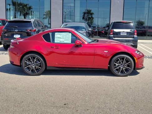 New 2026 MAZDA MX-5 Miata RF Grand Touring w/ Appearance Package RWD image 30