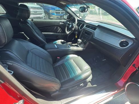 Used 2010 Ford Mustang GT image 11