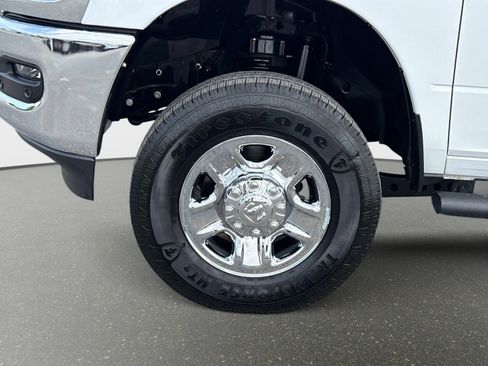 Certified 2025 RAM 2500 Tradesman AWD/4WD image 11