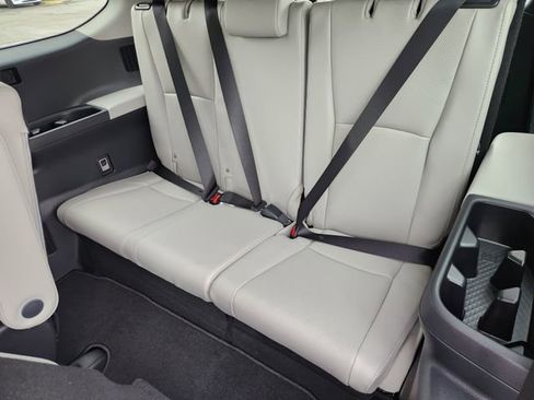 New 2026 Toyota Grand Highlander FWD image 27