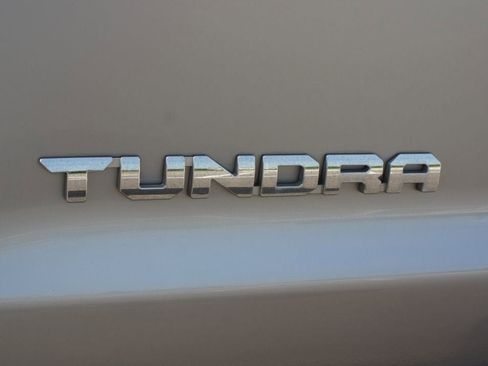 Used 2016 Toyota Tundra SR5 w/ SR5 Upgrade Package RWD image 15