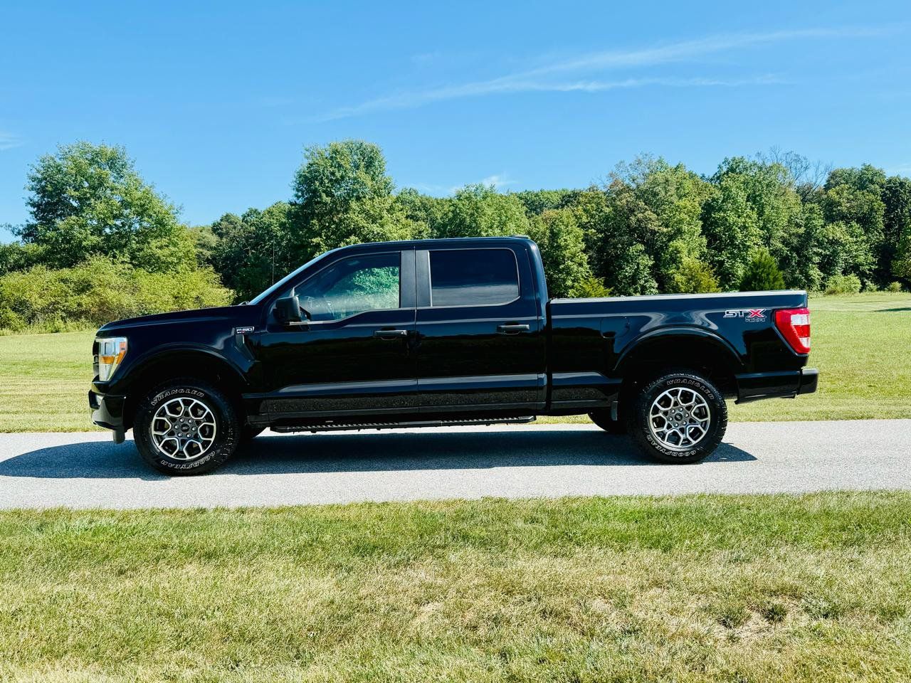 Used 2021 Ford F150 XL w/ STX Appearance Package AWD/4WD image 3