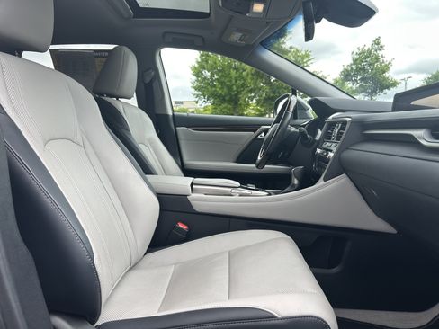 Used 2019 Lexus RX 350 FWD w/ Navigation Package image 31