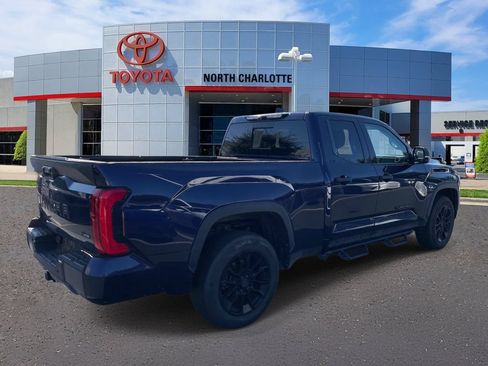 Used 2022 Toyota Tundra SR5 w/ SR5 Convenience Package RWD image 8