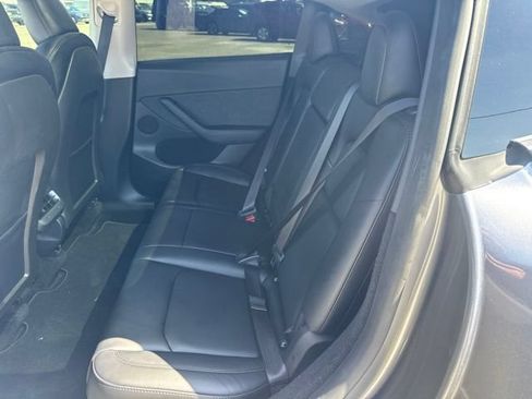 Used 2025 Tesla Model Y Performance AWD/4WD image 40