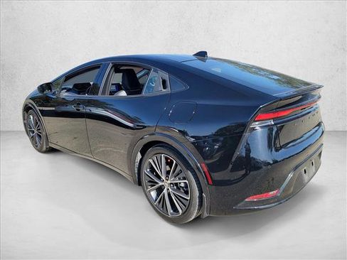 Used 2024 Toyota Prius XLE image 7