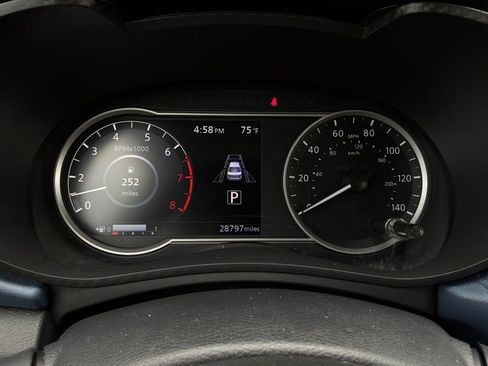 Used 2025 Nissan Versa SV FWD image 33
