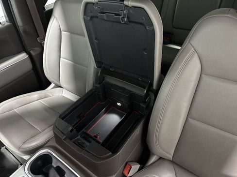 Used 2020 GMC Sierra 1500 SLT image 36