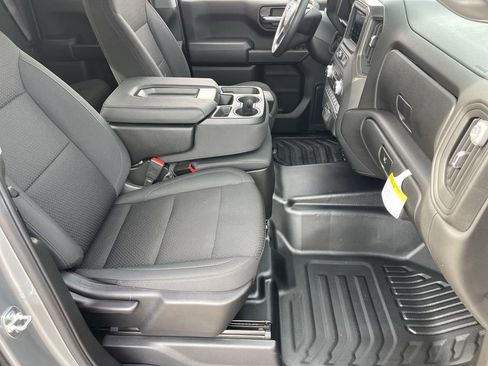 Used 2025 GMC Sierra 1500 Pro w/ Pro Value Package image 28