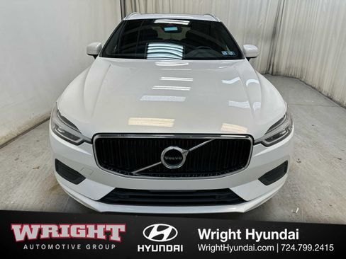 Used 2018 Volvo XC60 T5 Momentum w/ Convenience Package image 2