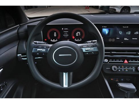 Certified 2026 Hyundai Santa Cruz SE FWD image 15