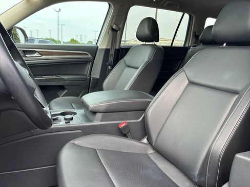 Used 2021 Volkswagen Atlas SE w/ Panoramic Sunroof Package AWD/4WD image 12