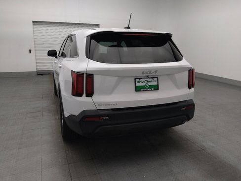 Used 2023 Kia Sorento LX FWD image 6