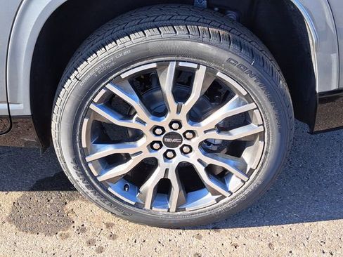 New 2026 GMC Acadia Denali Ultimate w/ LPO, Floor Liner Package image 5