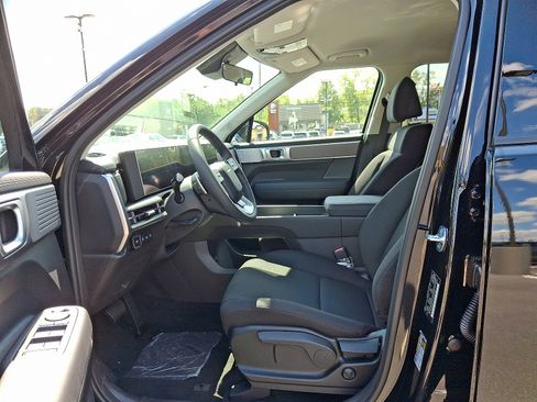 New 2026 Hyundai Santa Fe SE image 7