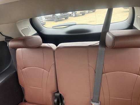 Used 2020 Buick Enclave Avenir w/ Avenir Technology Package image 10