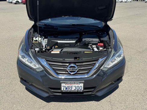 Used 2016 Nissan Altima 2.5 SL FWD image 38