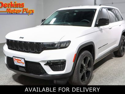 Used 2023 Jeep Grand Cherokee Limited w/ Black Appearance Package