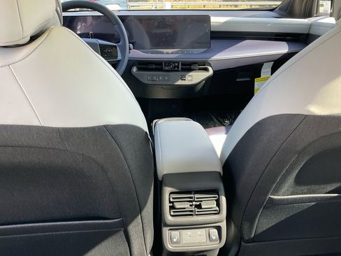 New 2026 Nissan Leaf Platinum+ image 29