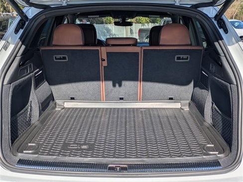 Used 2023 Audi Q5 e Premium Plus w/ Premium Plus Package image 14