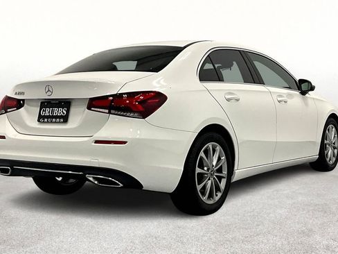 Used 2022 Mercedes-Benz A 220 image 2