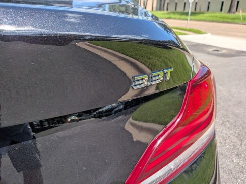 Used 2021 Genesis G70 3.3T RWD image 35