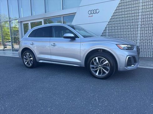 Used 2022 Audi Q5 2.0T Premium AWD/4WD image 2