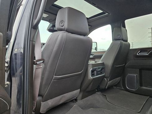 Used 2024 GMC Sierra 3500 Denali w/ Denali Reserve Package image 24